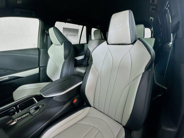 new 2025 Lexus TX 500h car, priced at $76,304