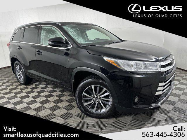 used 2017 Toyota Highlander car, priced at $19,882