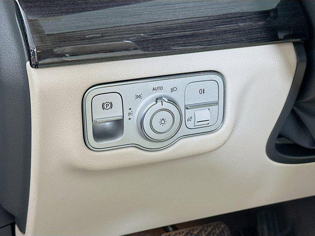 used 2020 Mercedes-Benz GLE 450 car, priced at $38,829
