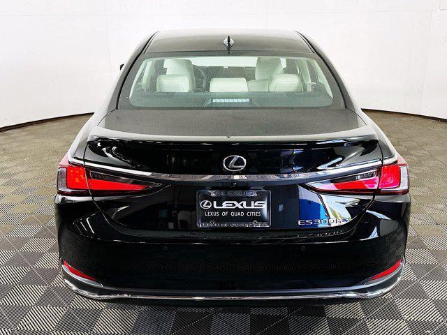 new 2025 Lexus ES 300h car, priced at $50,489