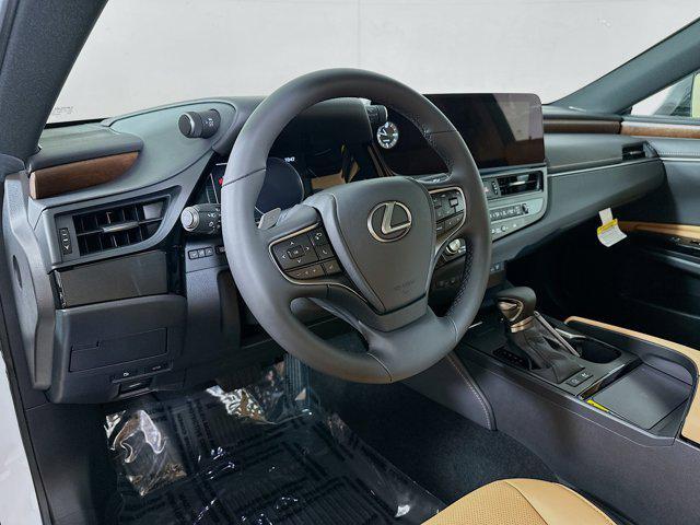 new 2025 Lexus ES 300h car, priced at $53,124