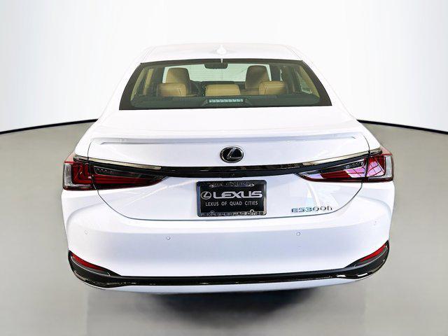 new 2025 Lexus ES 300h car, priced at $53,124