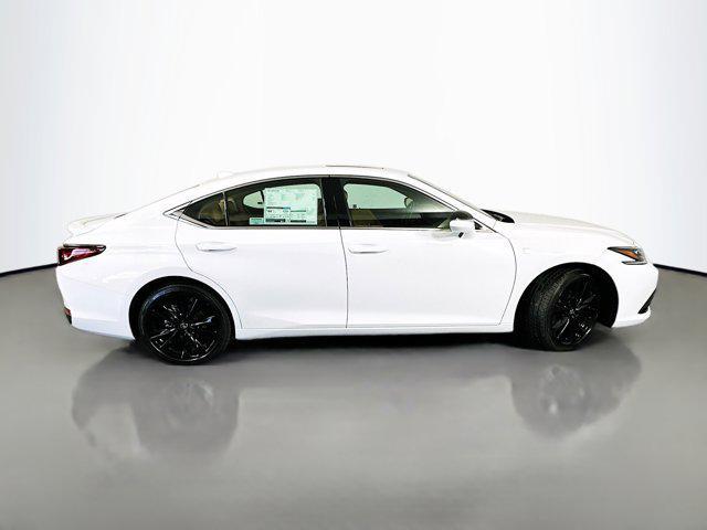 new 2025 Lexus ES 300h car, priced at $53,124
