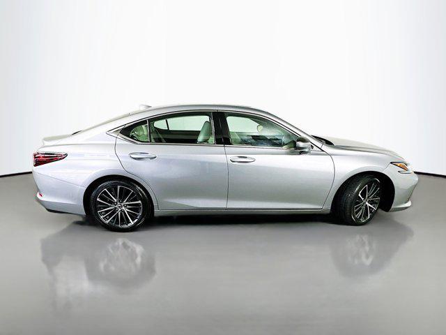 used 2025 Lexus ES 350 car, priced at $42,786