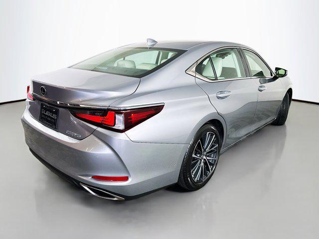 used 2025 Lexus ES 350 car, priced at $42,786