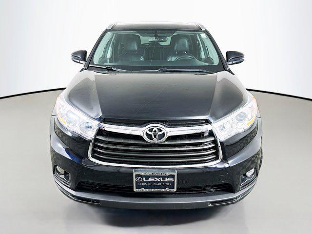 used 2014 Toyota Highlander car, priced at $15,691