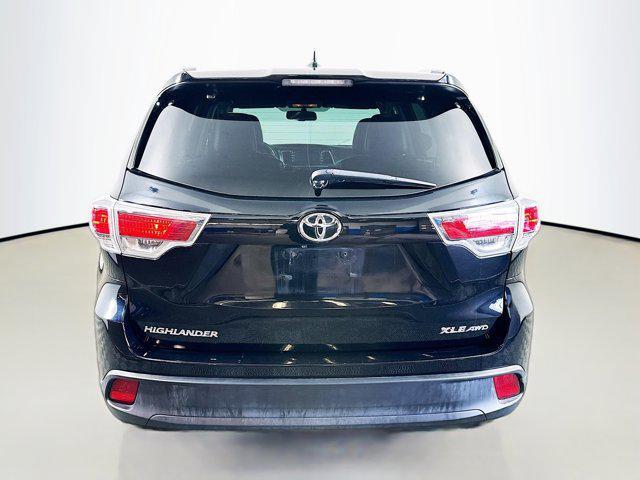 used 2014 Toyota Highlander car, priced at $15,691
