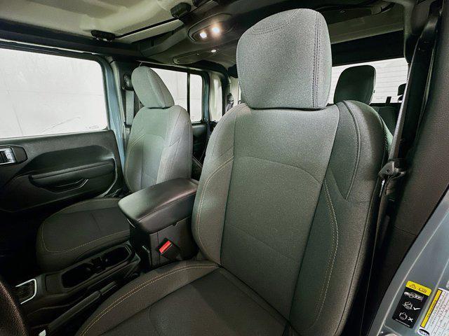 used 2025 Jeep Gladiator car, priced at $38,327