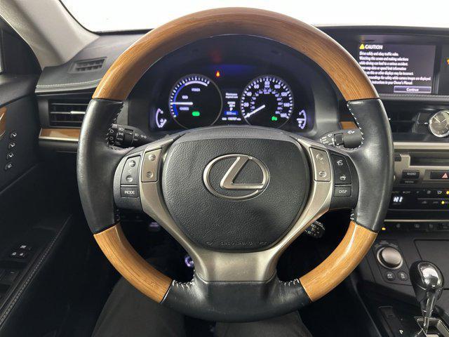 used 2015 Lexus ES 300h car, priced at $13,998