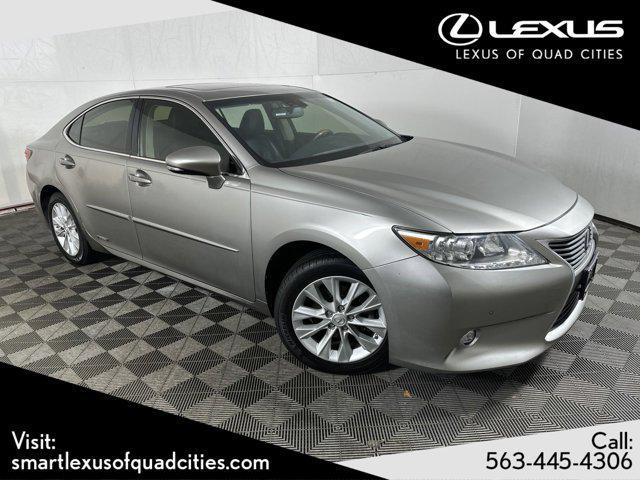 used 2015 Lexus ES 300h car, priced at $13,998