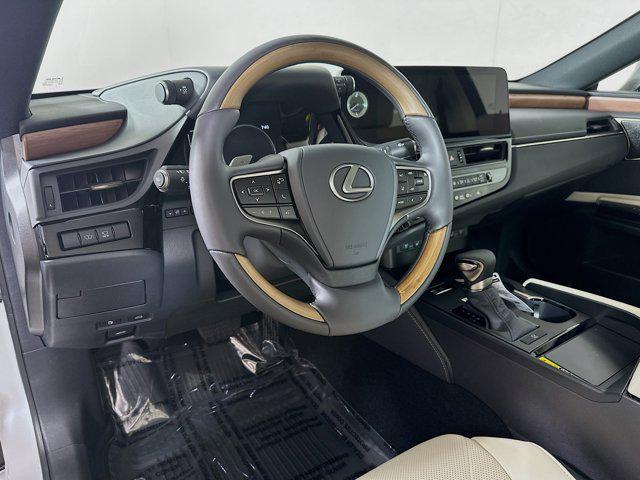 new 2025 Lexus ES 350 car, priced at $56,250