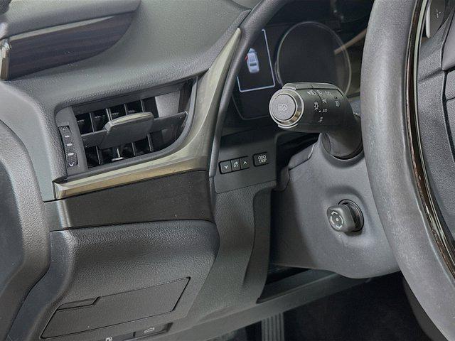 used 2019 Lexus ES 350 car, priced at $21,564