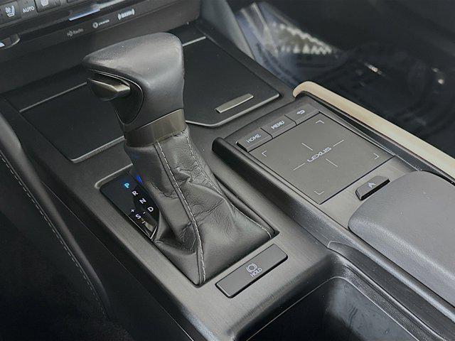 used 2019 Lexus ES 350 car, priced at $21,564