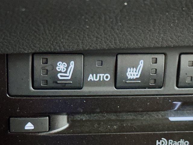 used 2022 Lexus ES 350 car, priced at $31,359