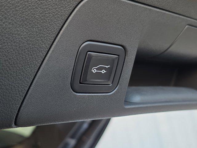 used 2022 Buick Envision car, priced at $21,993