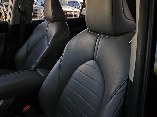 used 2020 Toyota Highlander car, priced at $25,033