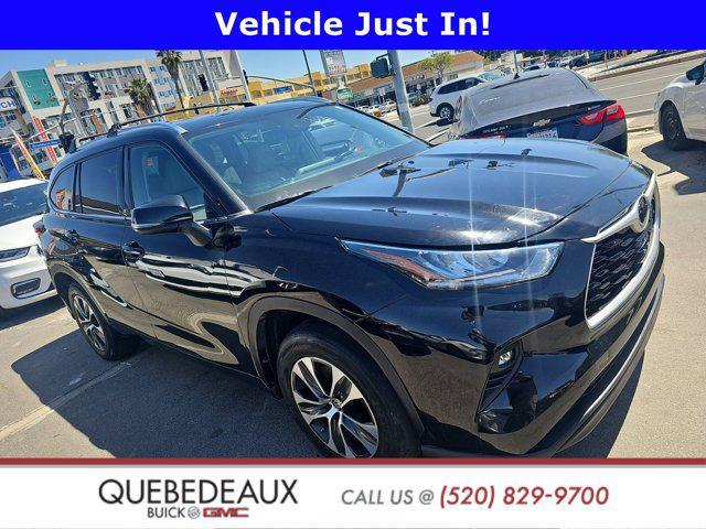 used 2020 Toyota Highlander car, priced at $25,937