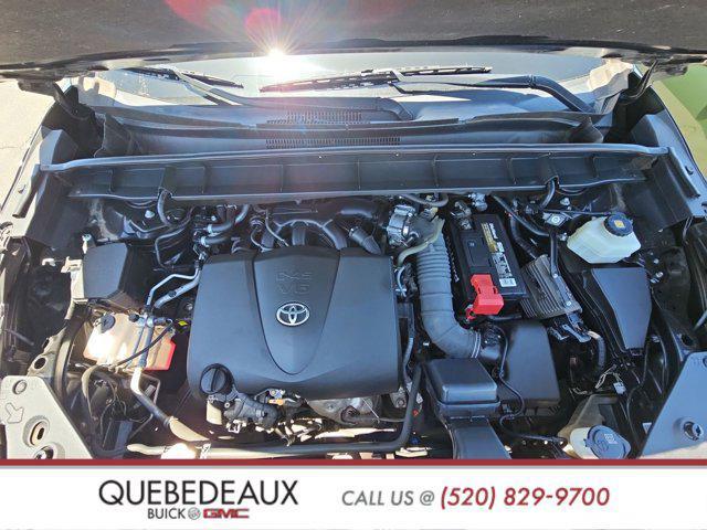 used 2021 Toyota Highlander car, priced at $33,821