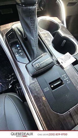 used 2021 Toyota Highlander car, priced at $33,821