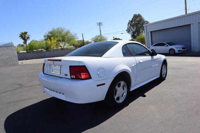 used 2003 Ford Mustang car