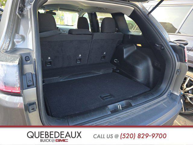 used 2019 Jeep Cherokee car