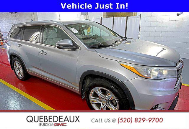 used 2015 Toyota Highlander car, priced at $19,637