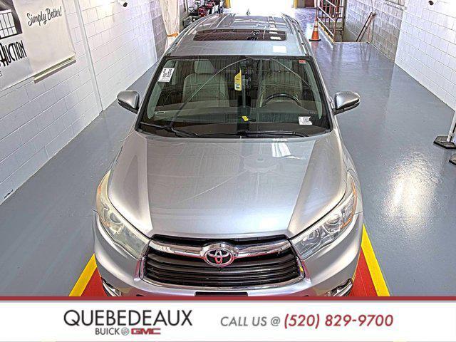 used 2015 Toyota Highlander car, priced at $19,637