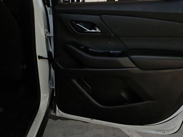 used 2023 Chevrolet Traverse car, priced at $25,762