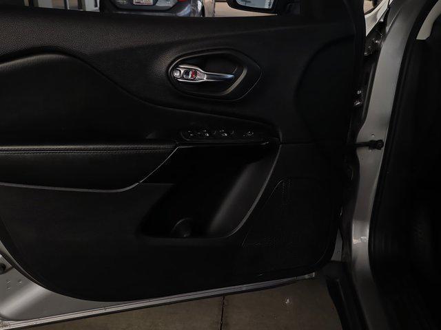 used 2020 Jeep Cherokee car, priced at $15,492