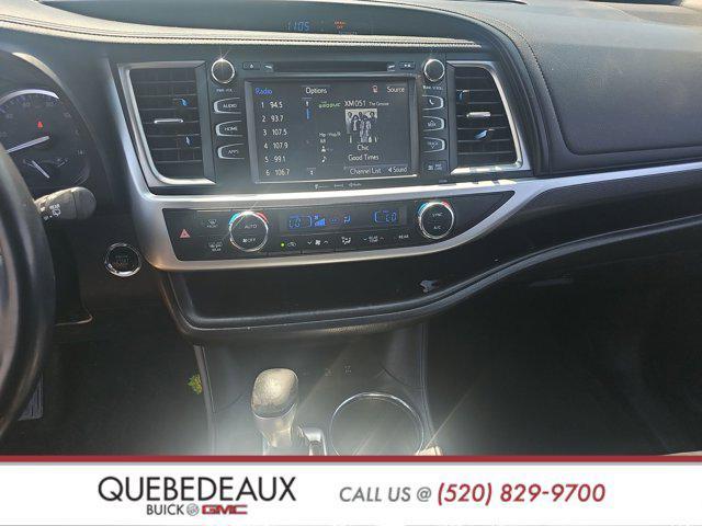 used 2019 Toyota Highlander car, priced at $25,704