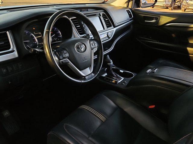 used 2019 Toyota Highlander car, priced at $25,593