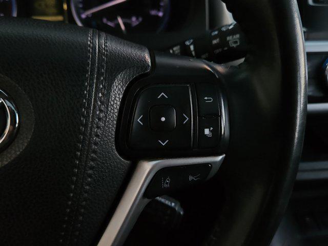 used 2019 Toyota Highlander car, priced at $25,593