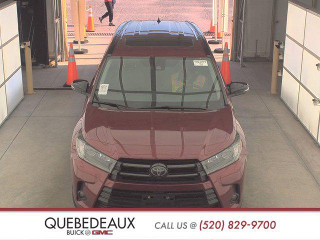 used 2019 Toyota Highlander car, priced at $25,704