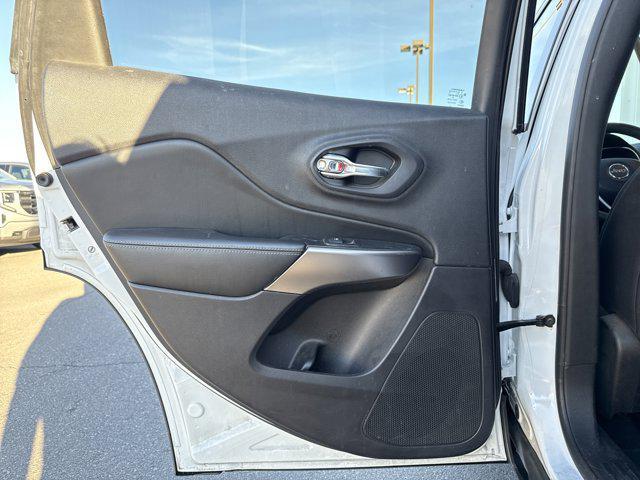 used 2019 Jeep Cherokee car, priced at $13,493