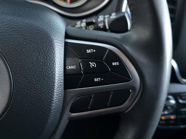 used 2020 Jeep Cherokee car, priced at $14,491