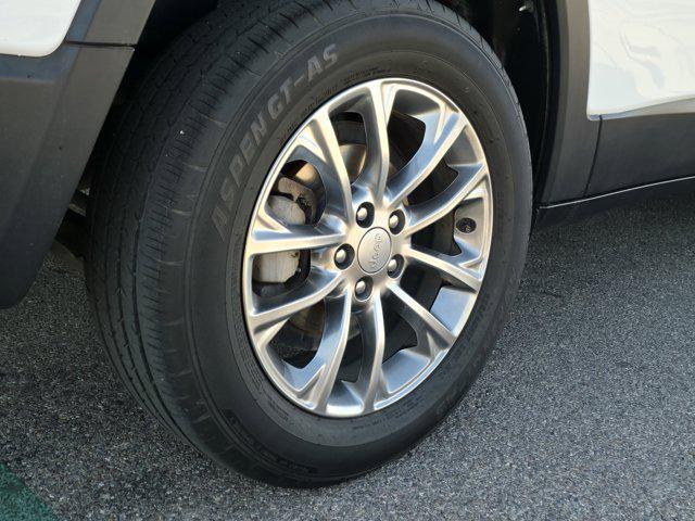 used 2020 Jeep Cherokee car, priced at $14,491