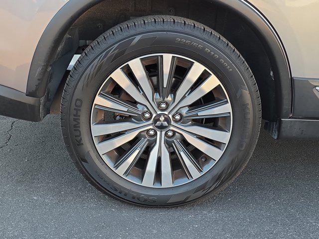 used 2020 Mitsubishi Outlander car, priced at $15,992