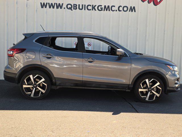 used 2020 Nissan Rogue Sport car, priced at $18,492