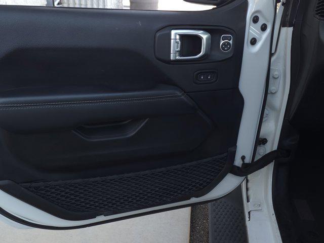 used 2022 Jeep Wrangler Unlimited car, priced at $27,991