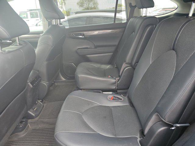 used 2020 Toyota Highlander car, priced at $28,061