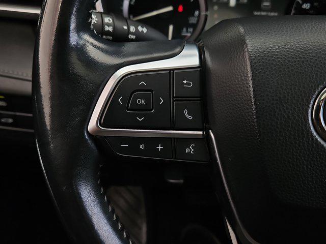used 2021 Toyota Highlander car, priced at $31,603