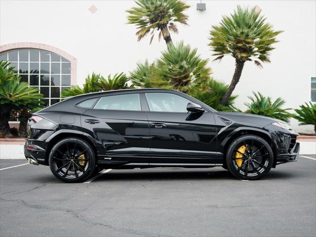 new 2024 Lamborghini Urus car, priced at $264,508