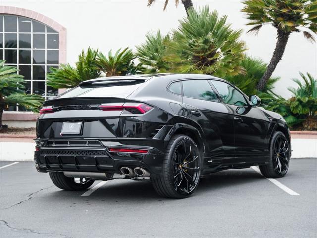 new 2024 Lamborghini Urus car, priced at $264,508