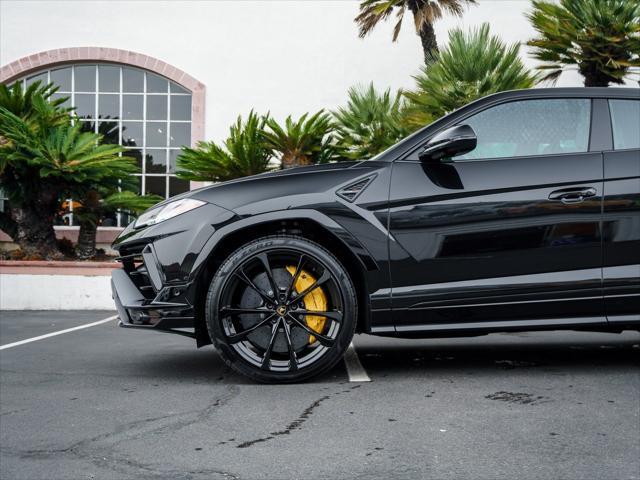 new 2024 Lamborghini Urus car, priced at $264,508