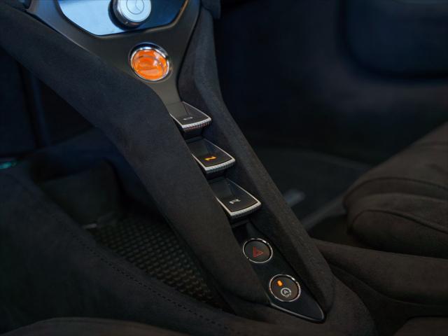 new 2025 McLaren 750S car, priced at $373,680