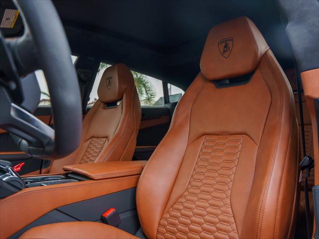 used 2022 Lamborghini Urus car, priced at $229,995