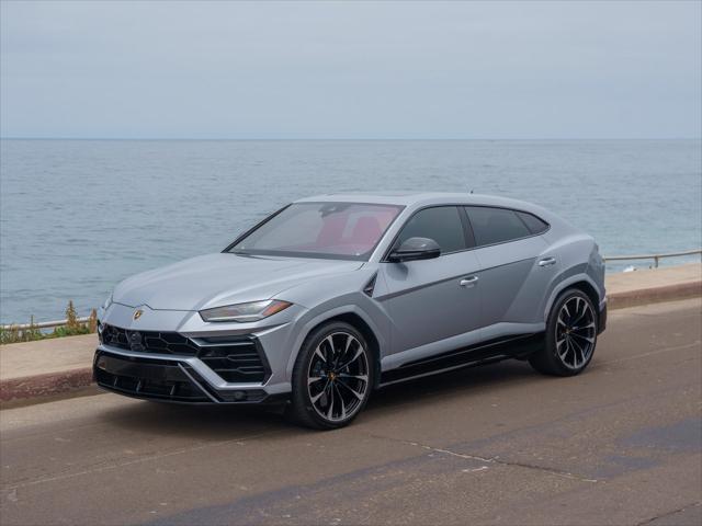used 2022 Lamborghini Urus car, priced at $229,995