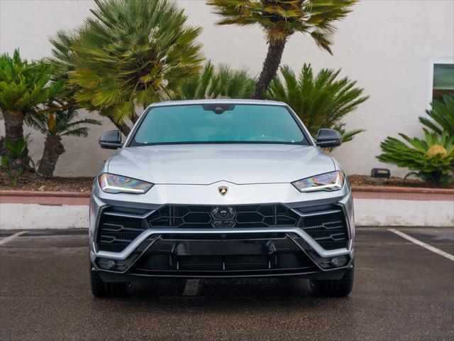 used 2022 Lamborghini Urus car, priced at $229,995