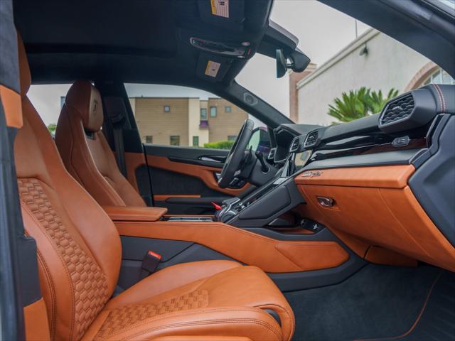 used 2022 Lamborghini Urus car, priced at $229,995