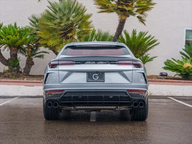 used 2022 Lamborghini Urus car, priced at $229,995